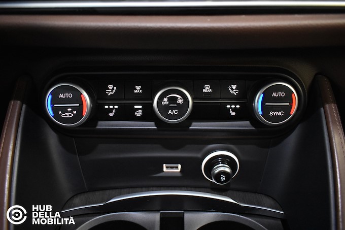 ALFA ROMEO Stelvio 2.2 Turbodiesel 210 CV AT8 Q4 Veloce Ti